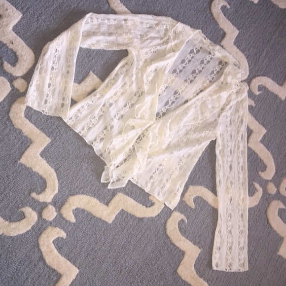 Doen Sweaters - 70s Style Vintage Ruffled Lace cardigan, Jane Birkin/Jeanne Damas Vibes, Size S
